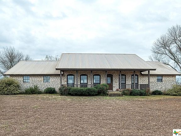 2nd image of 1900 County Road 138