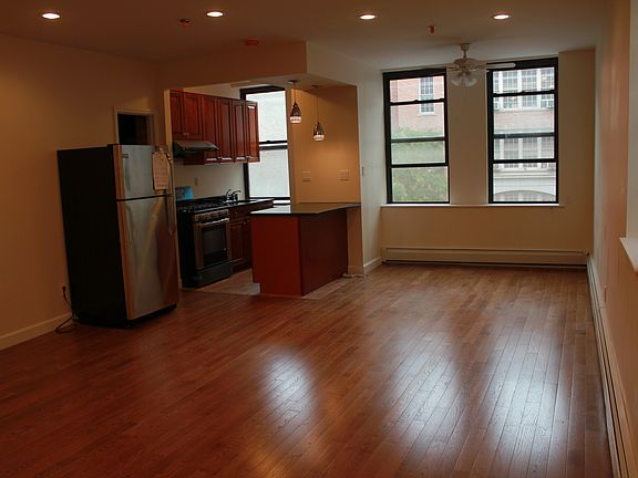5th image of 210 Centre St Fl 3