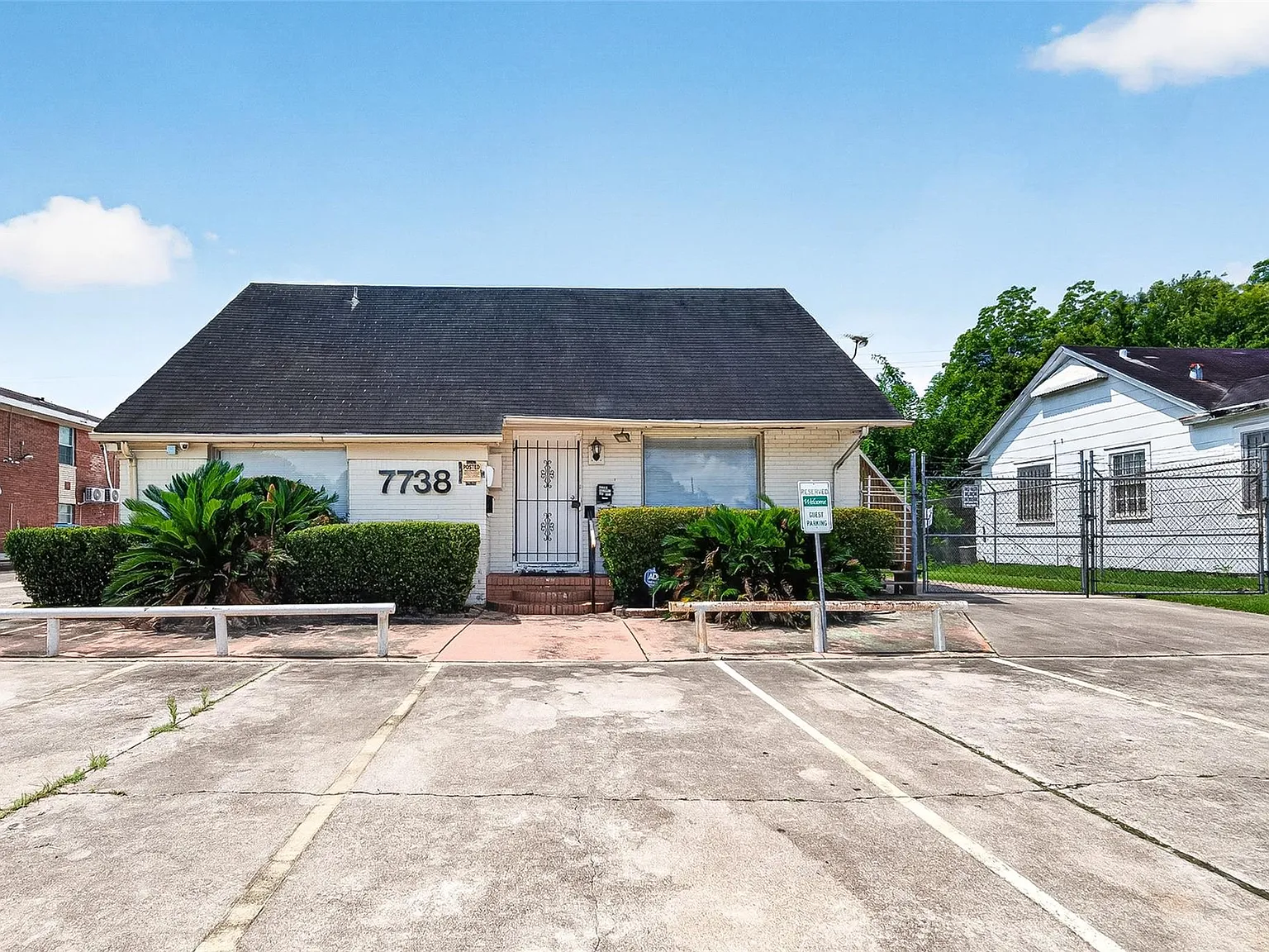 1 bed, 1.0 bath, 1000 sqft, $900 — Photo 2