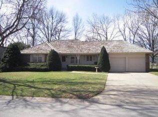 3443 SW Windemere Dr, Lees Summit, MO 64082