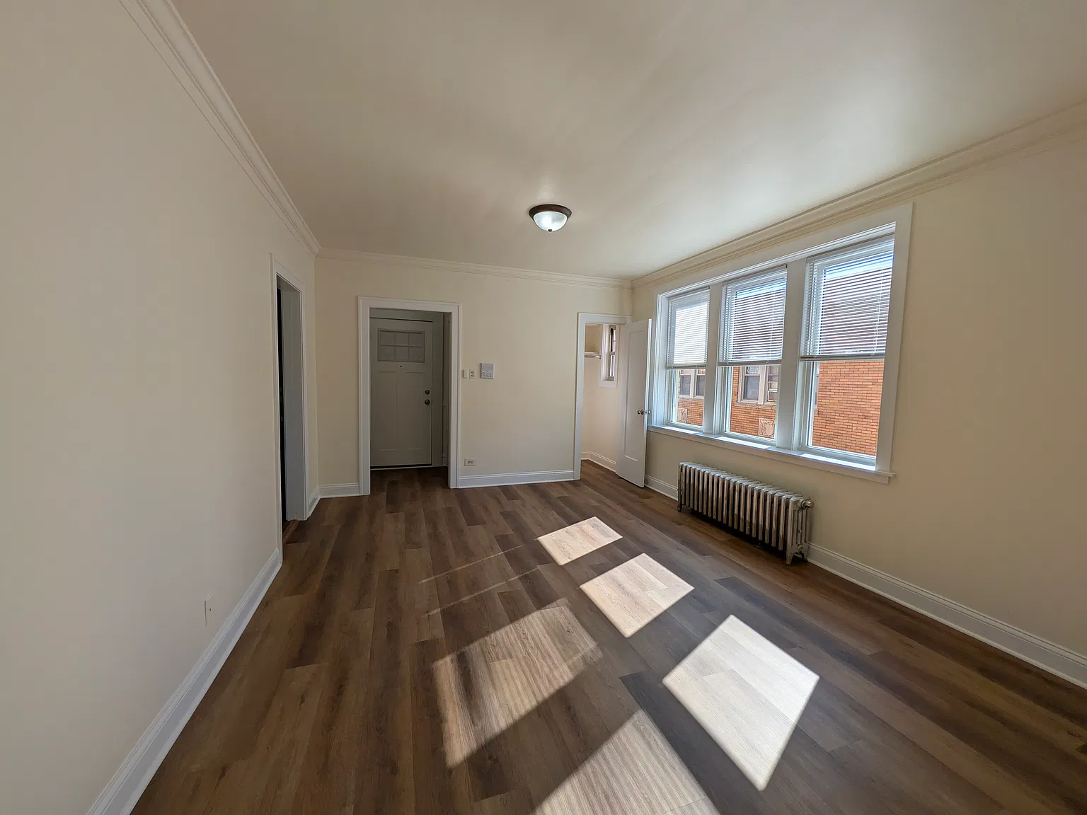 2 bed, 1000 sqft, $1,395 — Photo 3