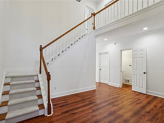 2nd image of 5996 Mitchell Rd APT 20