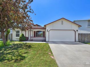 709 E Trail Creek Dr, Nampa, ID 83686