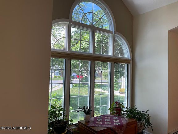 3rd image of 2231 S Chanticleer Court
