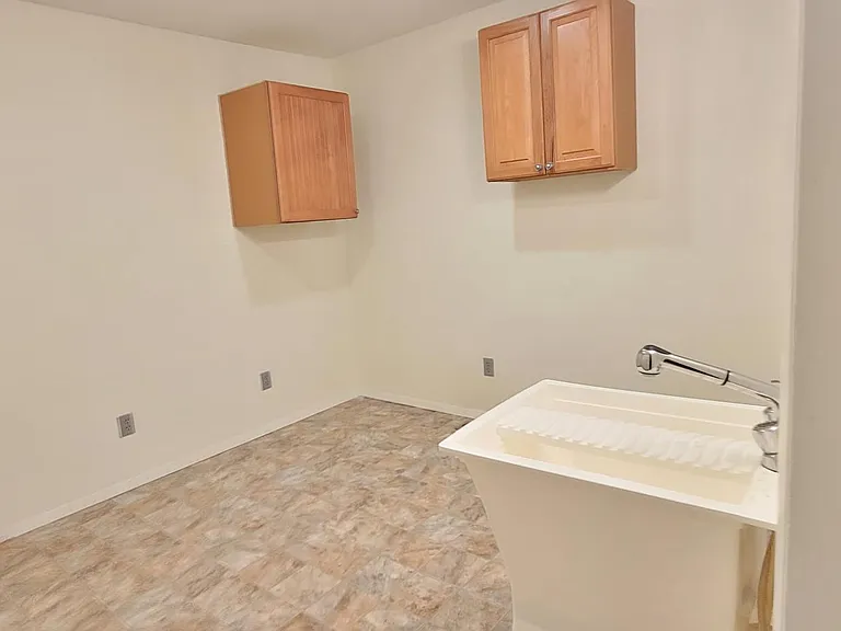 14411 W Maple St — Photo 22