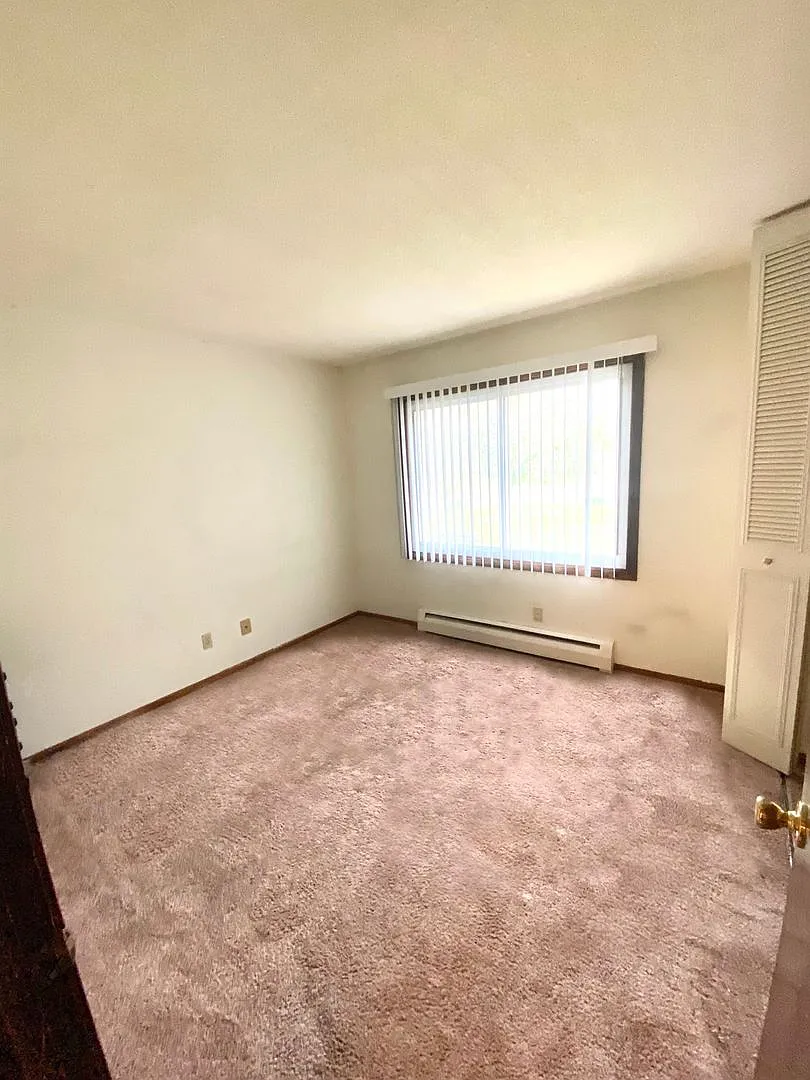 Evergreene Apartments — Photo 4