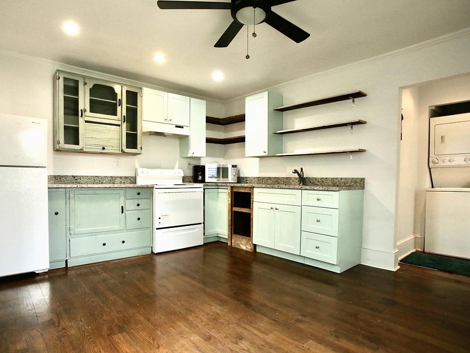 1st image of 923 Piety St #2