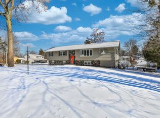 10 Lucille Ave, Salem, NH 03079