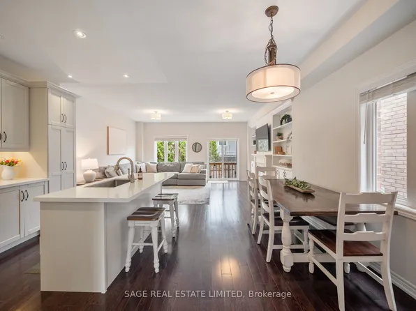 62 Donald Stewart Cres, East Gwillimbury, ON L0G 1M0