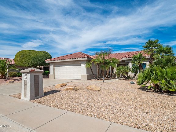 3rd image of 16324 W KEY ESTRELLA Drive