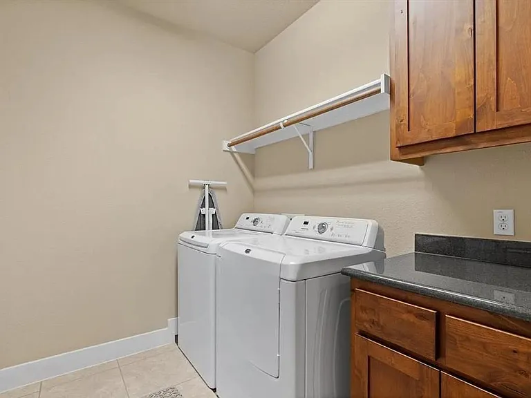 4545 Mattie St — Photo 22