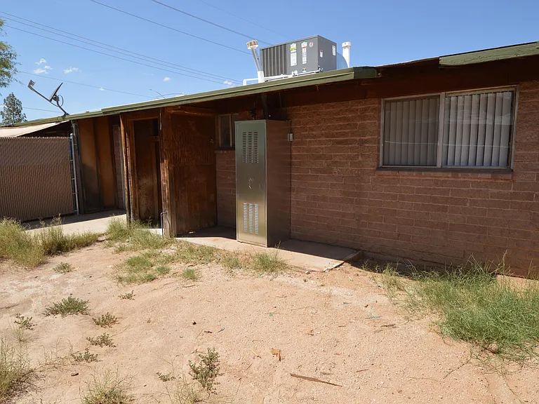 1809 S Van Buren Ave — Photo 9
