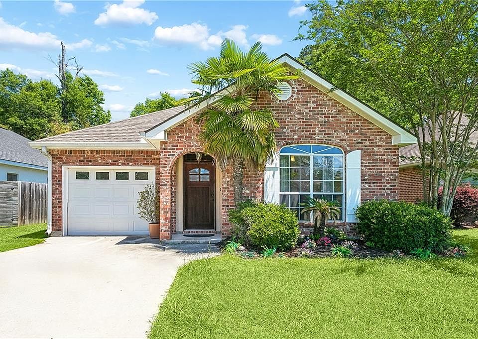 1st image of 43472 Freret Dr