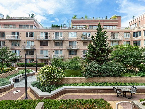 3rd image of 393 W 49th St APT 3OO