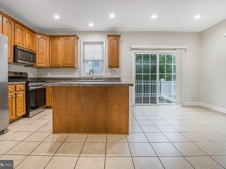 14741 Potomac Branch Dr — Photo 17
