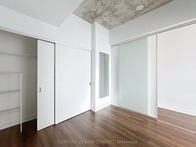 210 Simcoe St #1909 — Photo 25