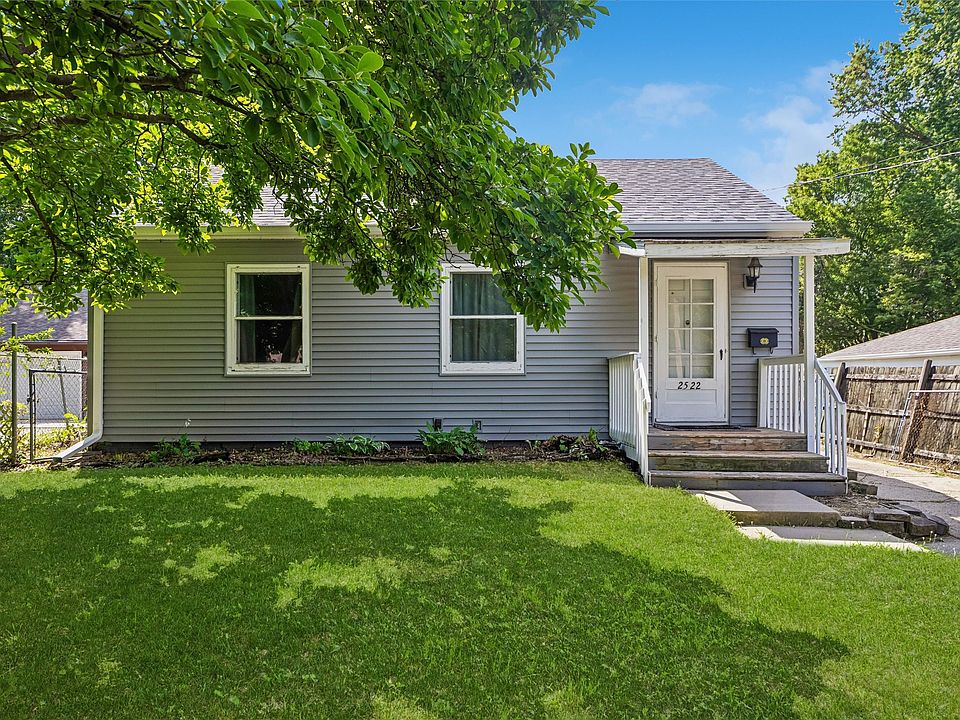 1st image of 2522 38th St