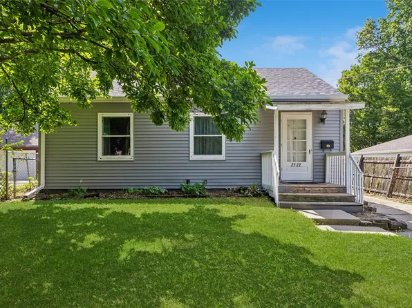 2522 38th St, Des Moines, IA 50310