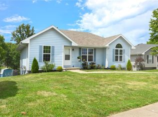 410 Brookside Cir, Kearney, MO 64060