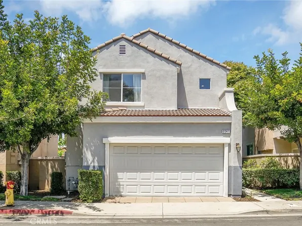 2241 Village Way, Signal Hill, CA 90755