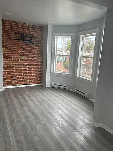 203 W 19th St #2 Photo 1