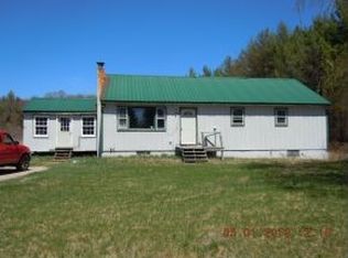 4 Powers Rd, Danbury, NH 03230