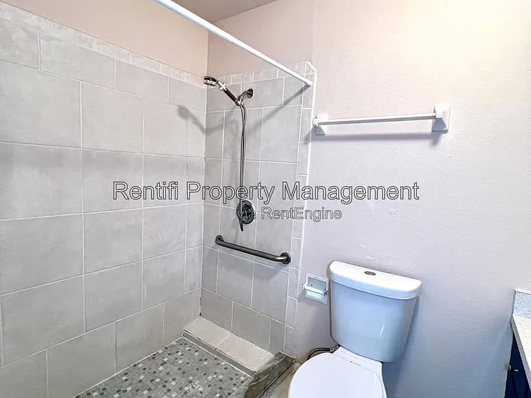 305 Duncan Rd #1 — Photo 15