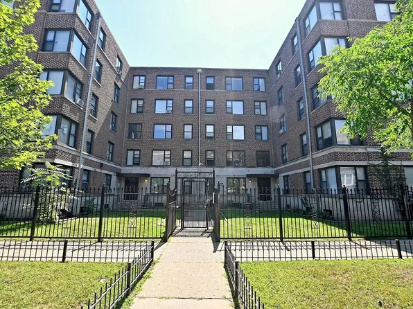 7200 Coles, 7200 S Coles Ave #301, Chicago, IL 60649