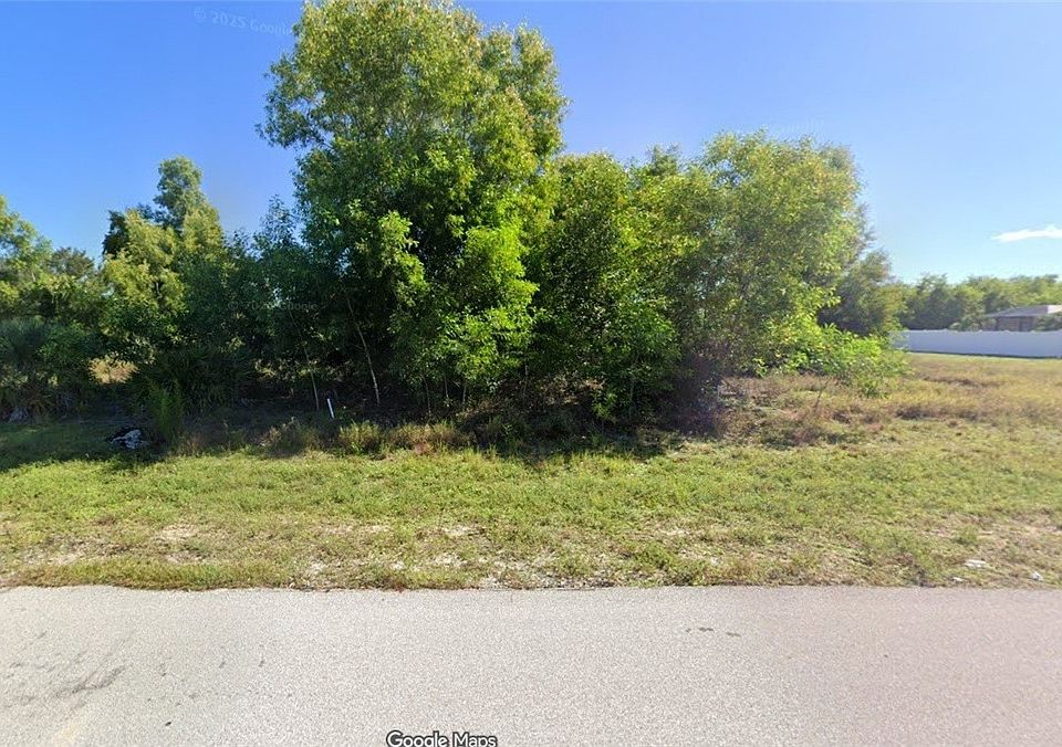 1st image of 203 SW 9th Pl