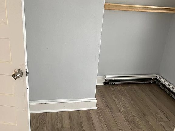 4th image of 76 Harbor Ave Floor 3