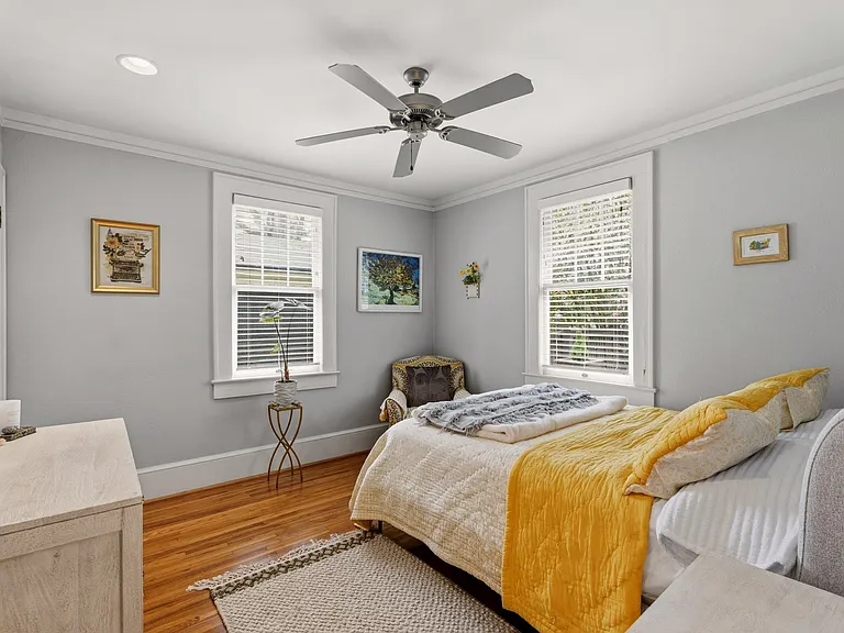 309 Randall St — Photo 26