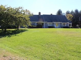 128 Pleasant View Rd, Bradford, NH 03221