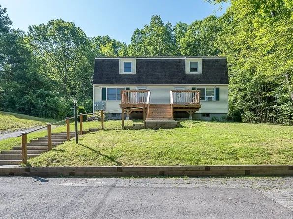 30-32 Rolling Acres Rd, Lunenburg, MA 01462