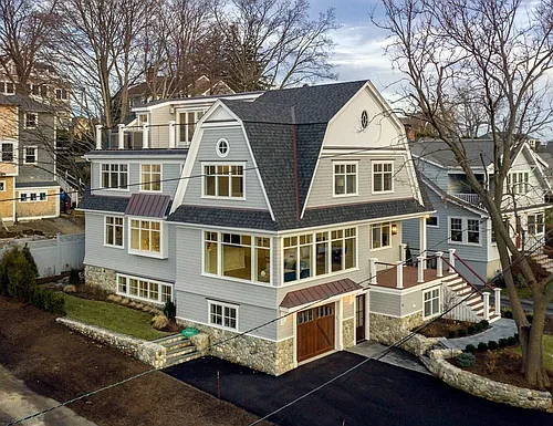 25 Cushing Ave Photo 1
