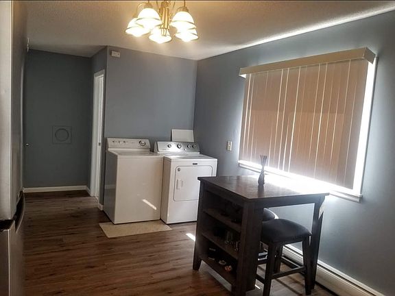 5th image of 218 42nd Ave NE