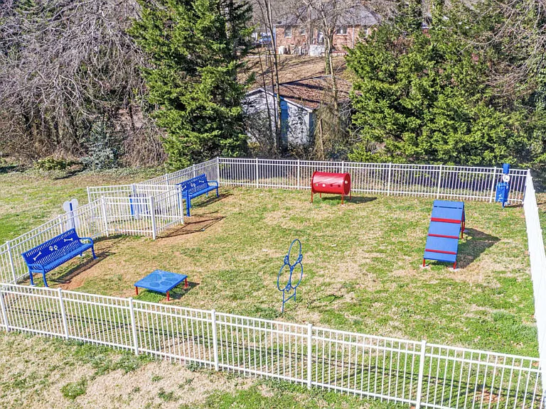 Ashbrook Village — Photo 9
