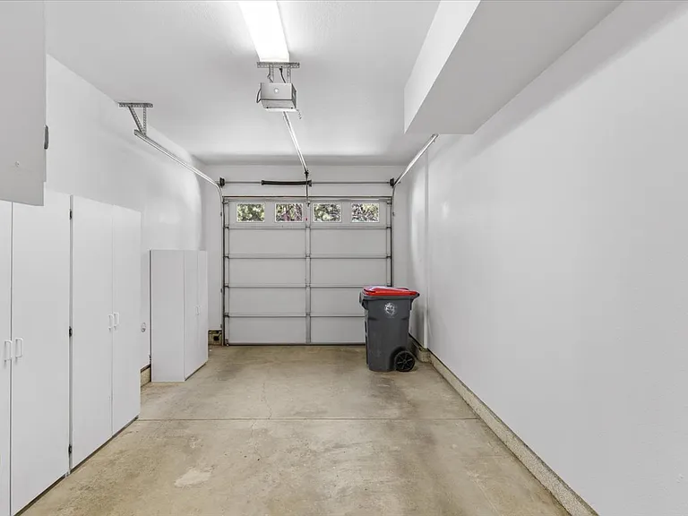 100 Jackson Creek Dr — Photo 19