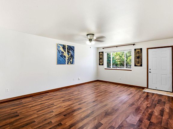 5th image of 1814 Clearwater Rd