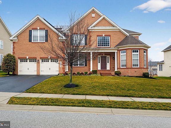 3rd image of 8241 Saint Francis Dr