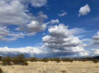 403 Sun Beam Ave, Joshua Tree, CA 92252