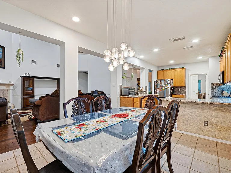 2602 Falcon Knoll Ln — Photo 21