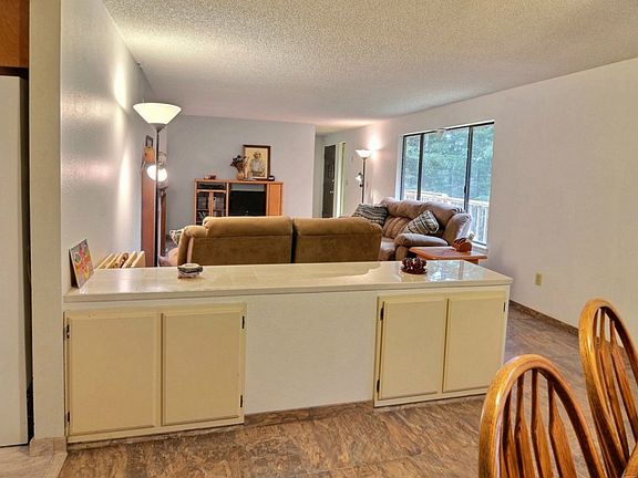 5th image of 9816 Kooley Dr N