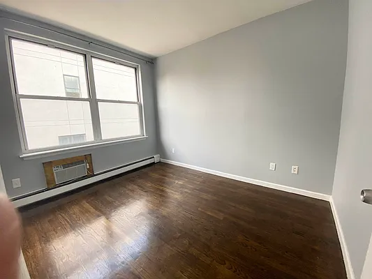 Rented by Compass | media 14