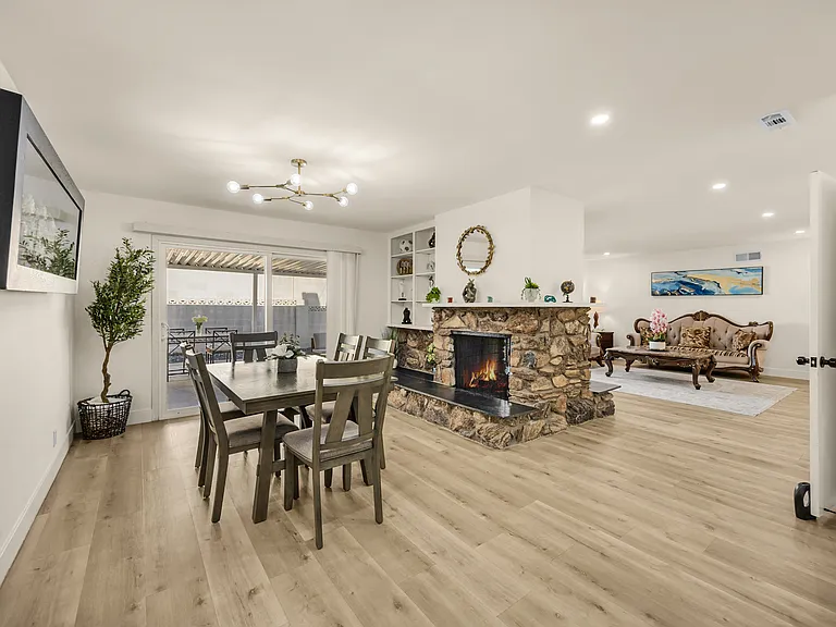 2150 Tynes Dr — Photo 8