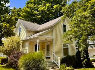319 Hickory St, Milford, MI 48381