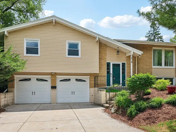 1415 Garfield AVENUE, Waukesha, WI 53189