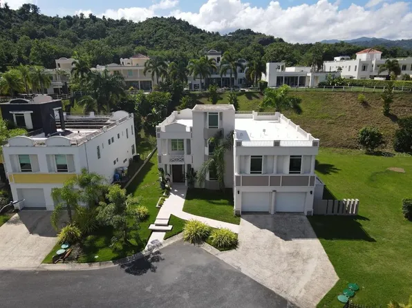 12 Calle Torre Del Br, Caguas, PR 00725