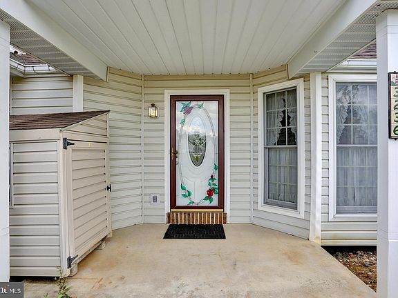 3rd image of 3236 Garfield Ave
