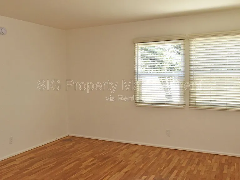 5637 Strohm Ave #1 — Photo 8