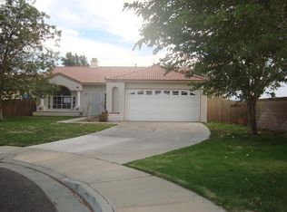 2604 E Nugent St, Lancaster, CA 93535